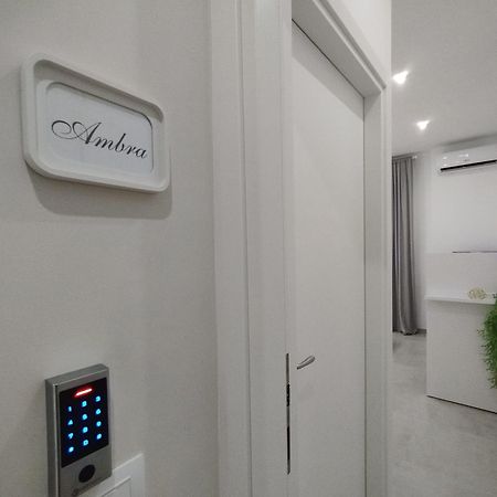Agatha Modern Elegant Rooms Сант'Агата-ди-Милите Экстерьер фото