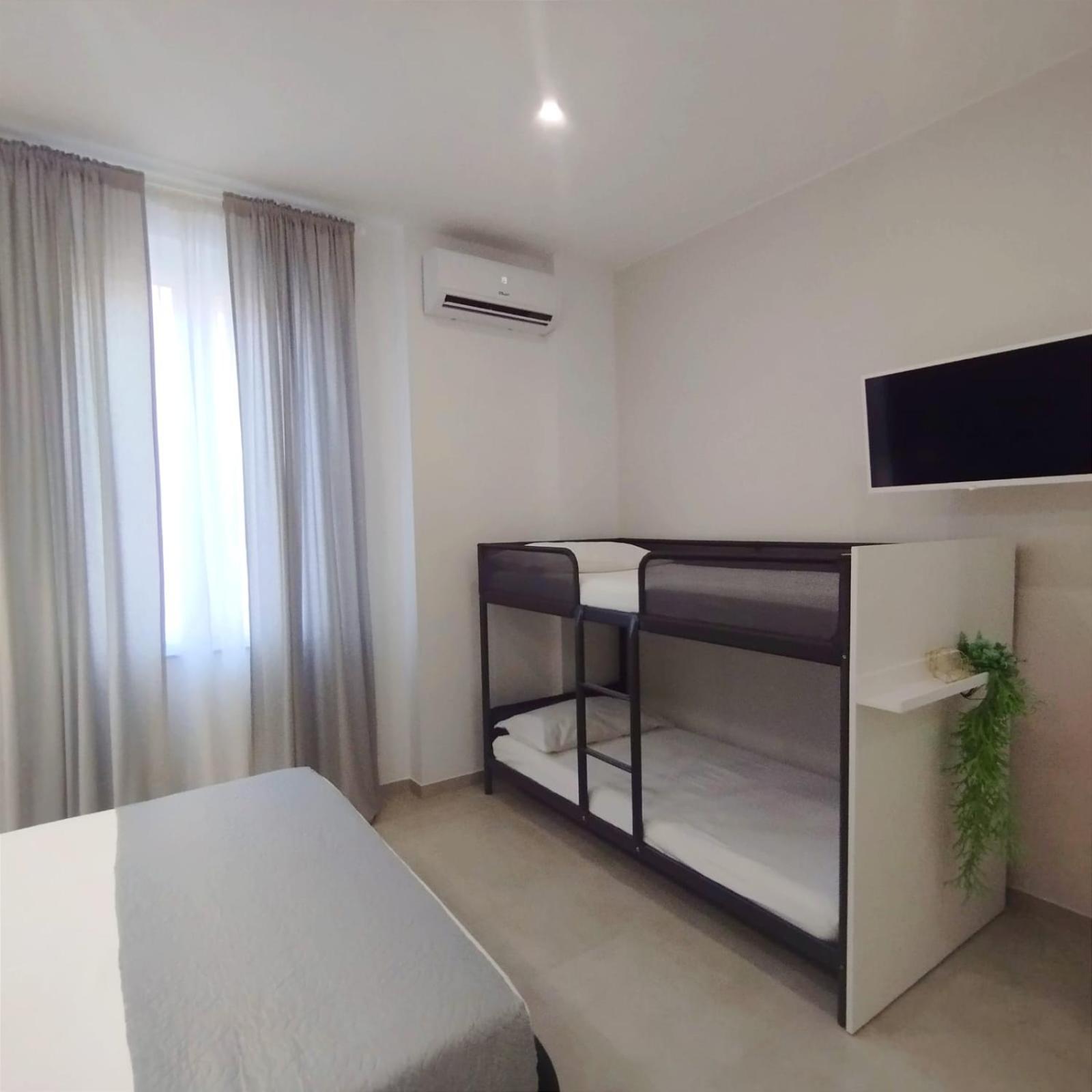 Agatha Modern Elegant Rooms Сант'Агата-ди-Милите Экстерьер фото